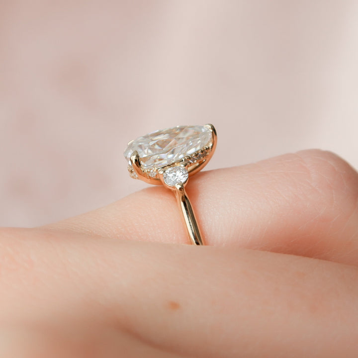 2.0 CT Pear Cut Three Stone Moisanite Engagement Ring