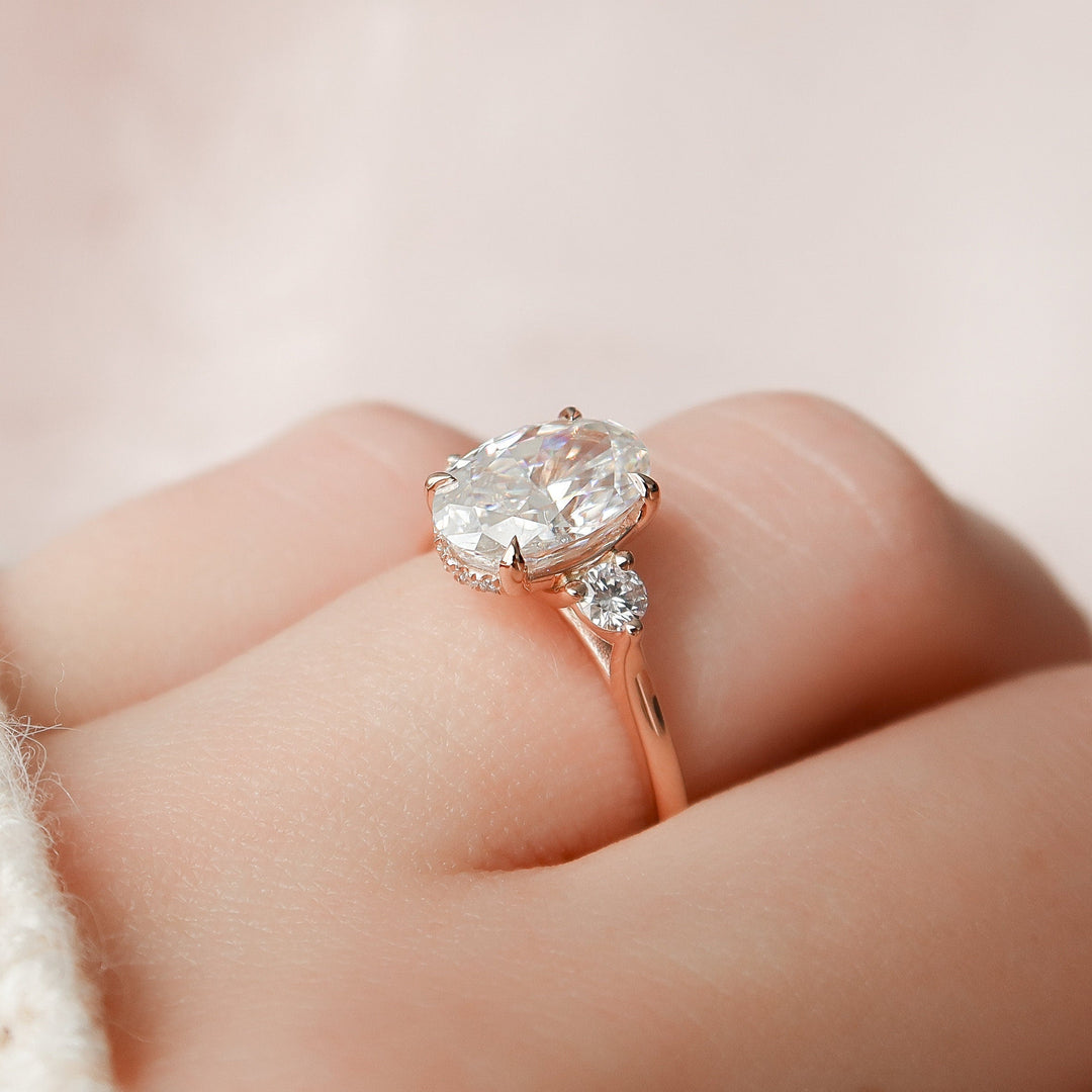2 CT  Oval cut Three Stone  Moissanite Engagement Ring