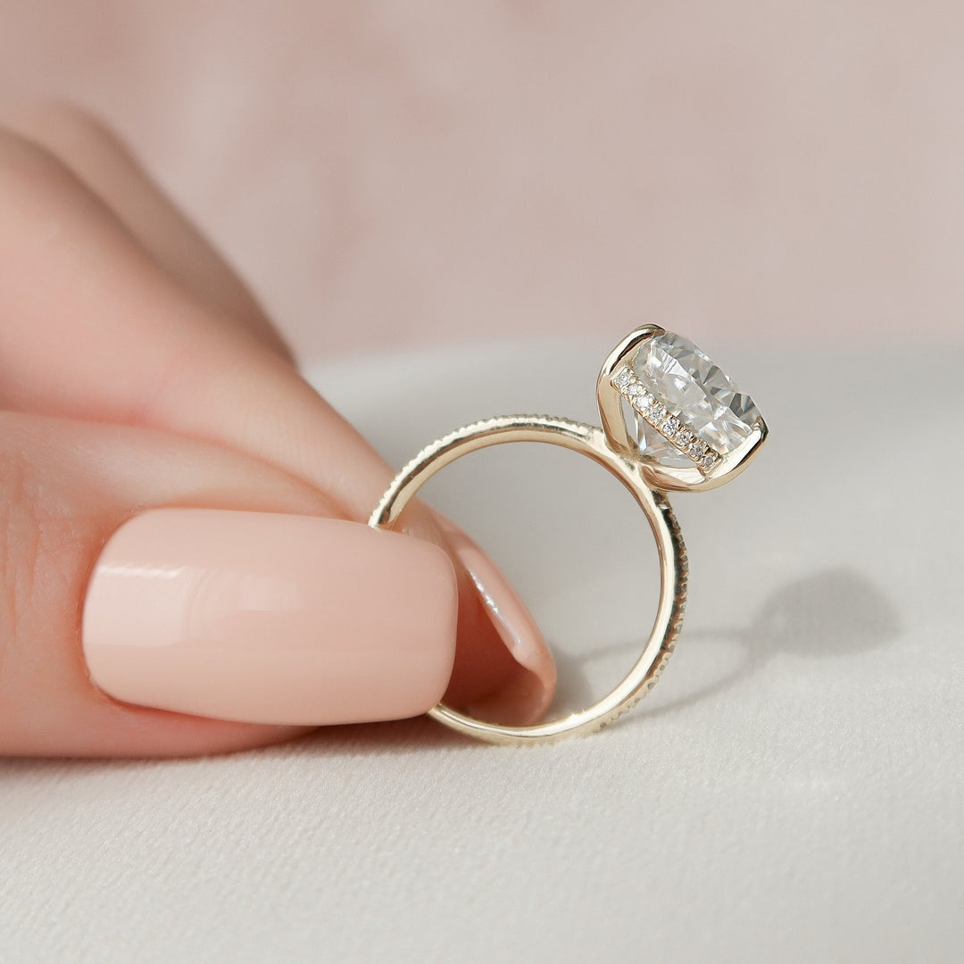 4.5 CT Pear Cut Moissanite Engagement Ring