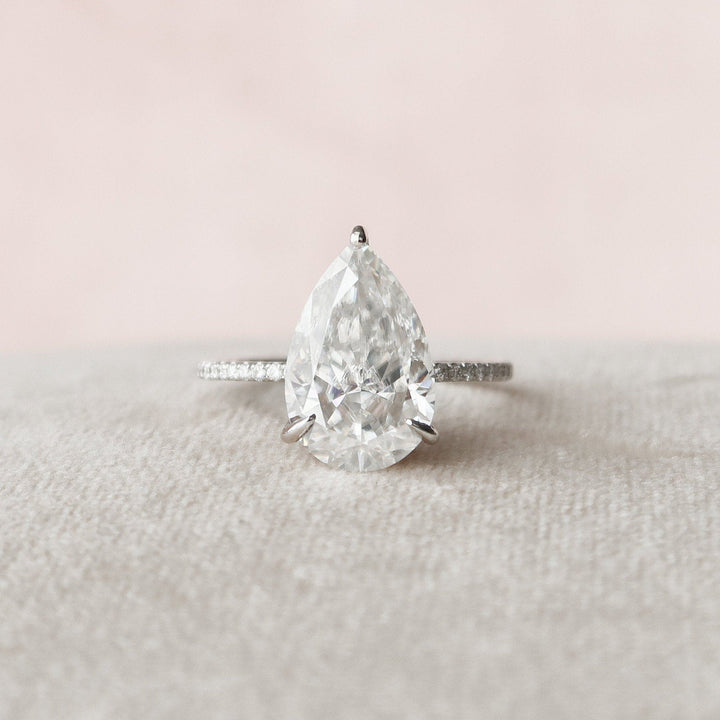 4.5 CT Pear Cut Moissanite Engagement Ring