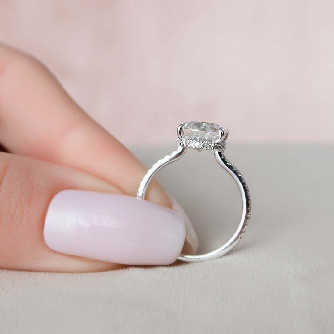3.5 CT Oval Cut Moissanite Engagement Ring