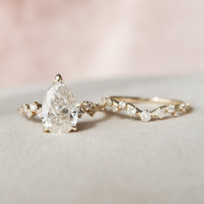 2.0CT Pear Cut Moissanite Halo Eternity Bridal Engagement Ring Set