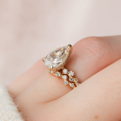 2.0CT Pear Cut Moissanite Halo Eternity Bridal Engagement Ring Set