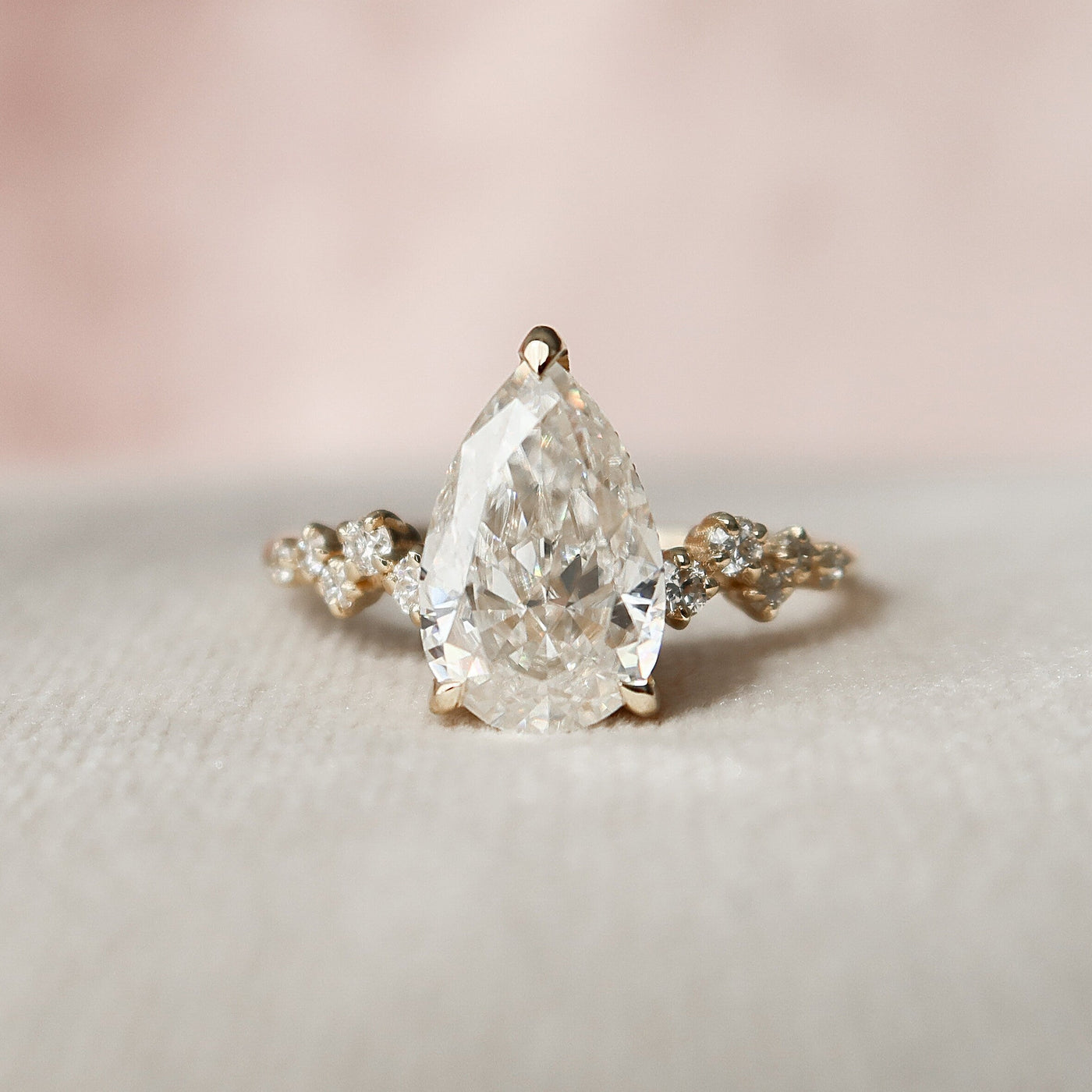 2.0CT Pear Cut Moissanite Halo Eternity Bridal Engagement Ring Set