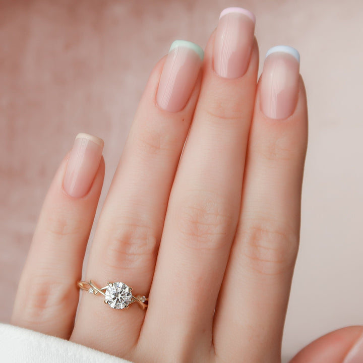 1 CT Round cut Moissanite Engagement Ring