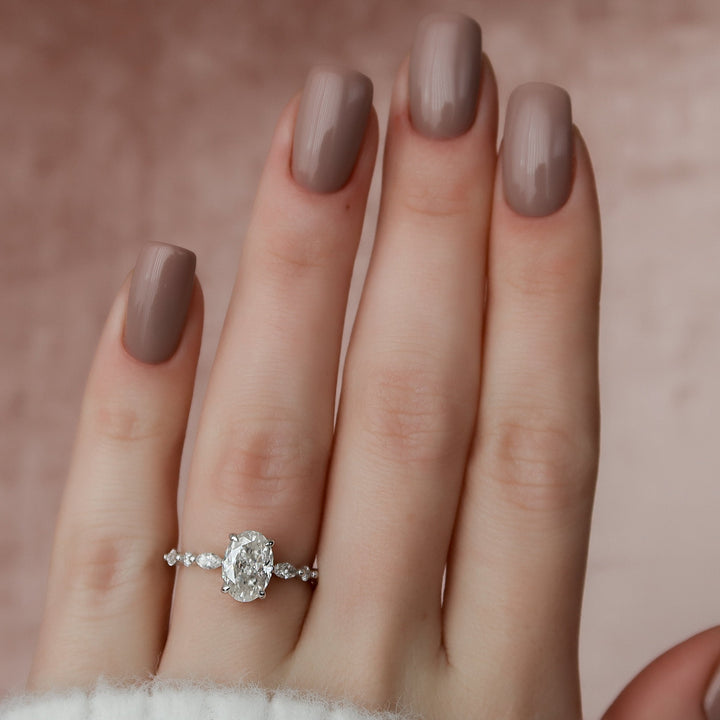 1.5 CT Oval Cut Moissanite Engagement Ring