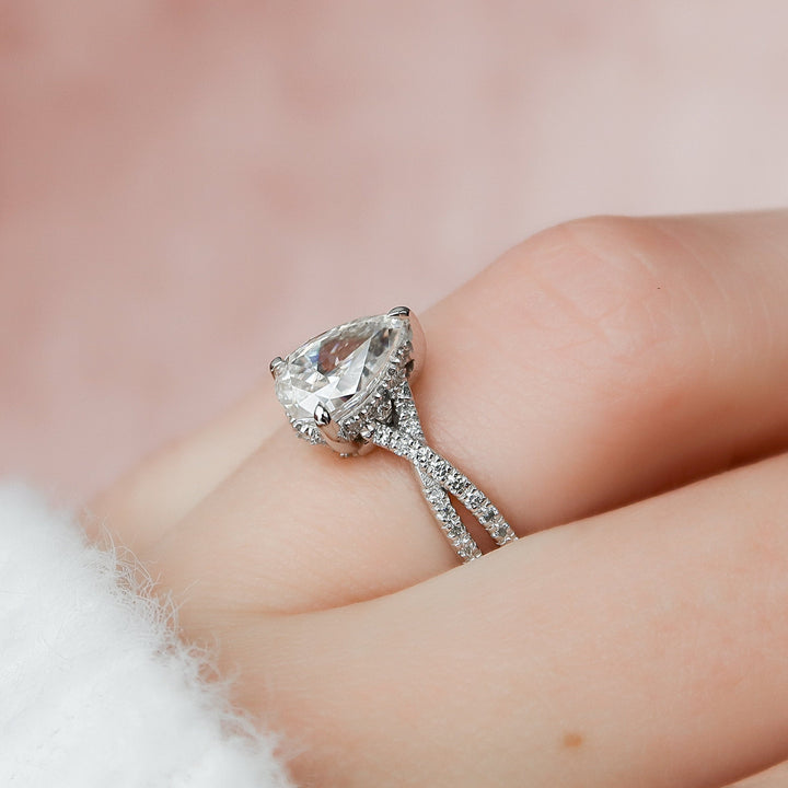 1.0CT Pear Cut Split Shank Moissanite Engagement Ring