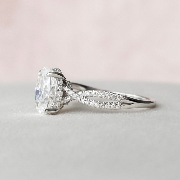 3 CT Oval cut Split Band Moissanite Engagement Ring