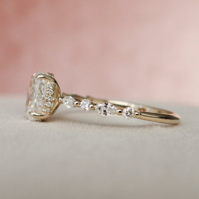 1.5 CT Oval Cut Moissanite Engagement Ring