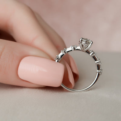 1.0CT Round Cut Moissanite Solitaire Engagement Ring