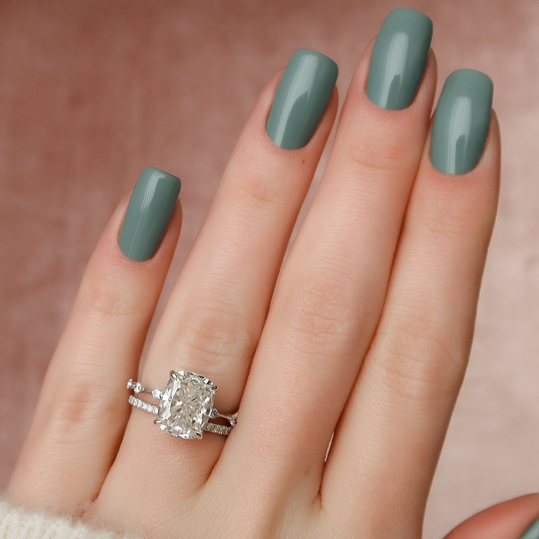 5.0CT Cushion Cut Moissanite Diamond Halo Bridal Engagement Ring Set