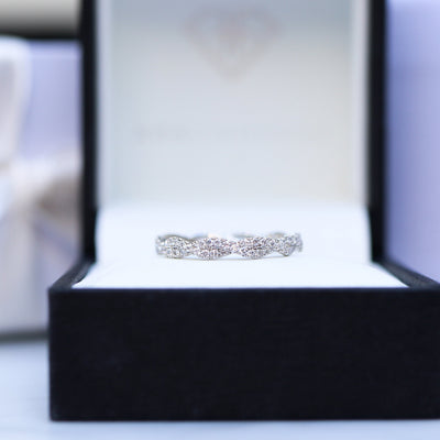 Round Brilliant Cut Full Eternity Twisted Infinite Wedding Band