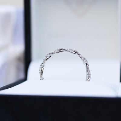 Round Brilliant Cut Full Eternity Twisted Infinite Wedding Band