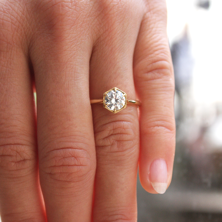 1.0CT Round Cut Hexagon Style Moissanite Engagement Ring