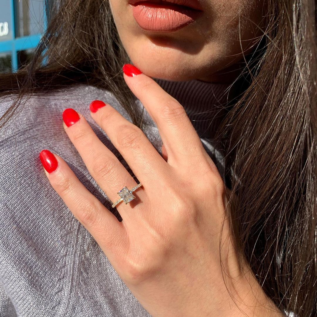 1.8 CT Radiant Cut Moissanite Engagement Ring